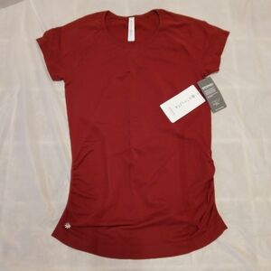 NWT Athleta Speedlight Tee burgundy medium